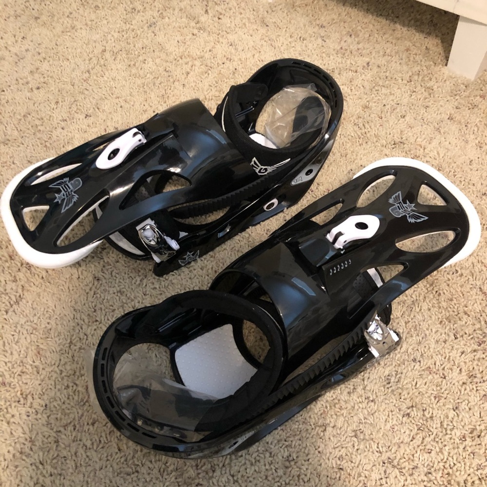 Burton men’s new snowboard bindings